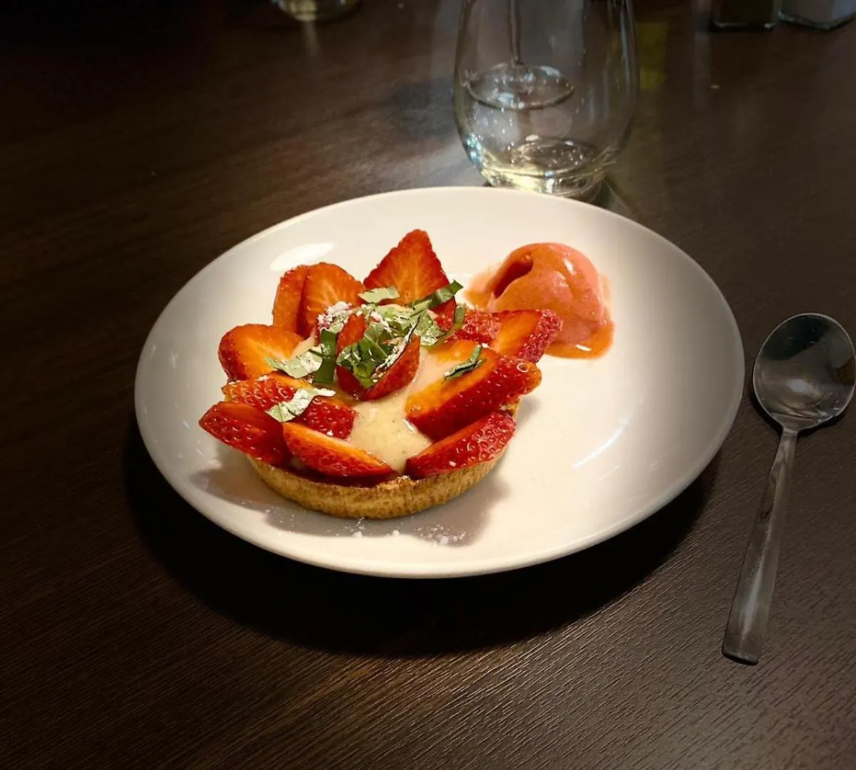 Logis Hotels Et Restaurant La Pause Rn7 La Coucourde